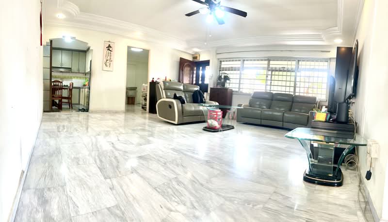 131 Clarence Lane, 131 Clarence Lane, 4 Bedrooms, 1,313 sqft, HDB Flat For Sale, by Ken Tan, 500212551 - Living Room - PropertyGuru.com.sg