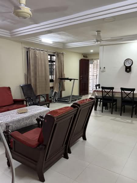55 Strathmore Avenue, 55 Strathmore Avenue, 3 Bedrooms, 111 sqft, HDB Flat For Sale, by P N Samy, 500212554 - Living Room - PropertyGuru.com.sg