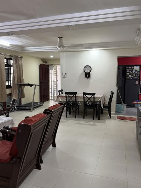55 Strathmore Avenue, 55 Strathmore Avenue, 3 Bedrooms, 111 sqft, HDB Flat For Sale, by P N Samy, 500212554 - Living Room - PropertyGuru.com.sg