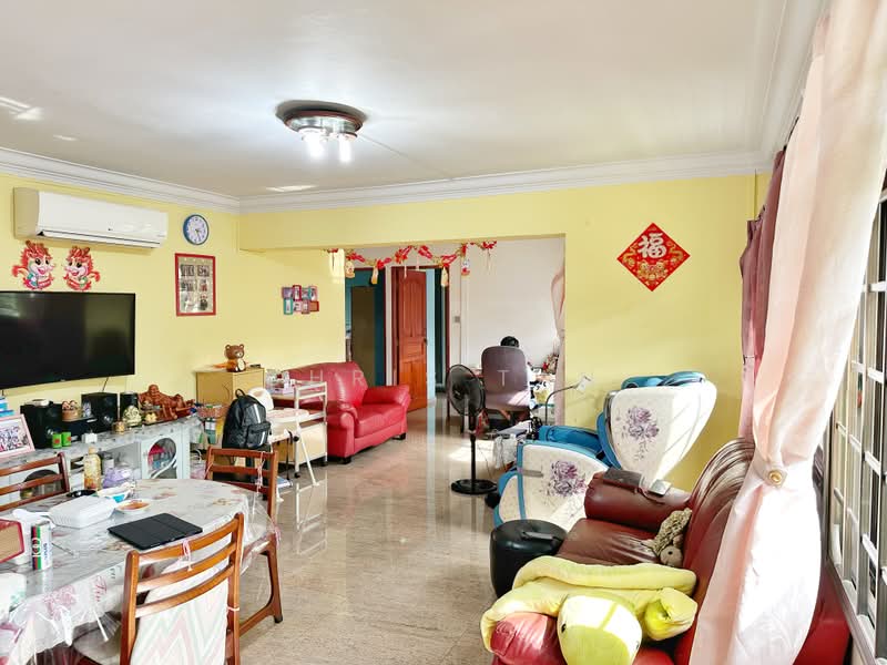350 Ang Mo Kio Street 32, 350 Ang Mo Kio Street 32, Room Rental, 100 sqft, HDB Flat For Rent, by Chris Tan, 500212557 - Living Room - PropertyGuru.com.sg