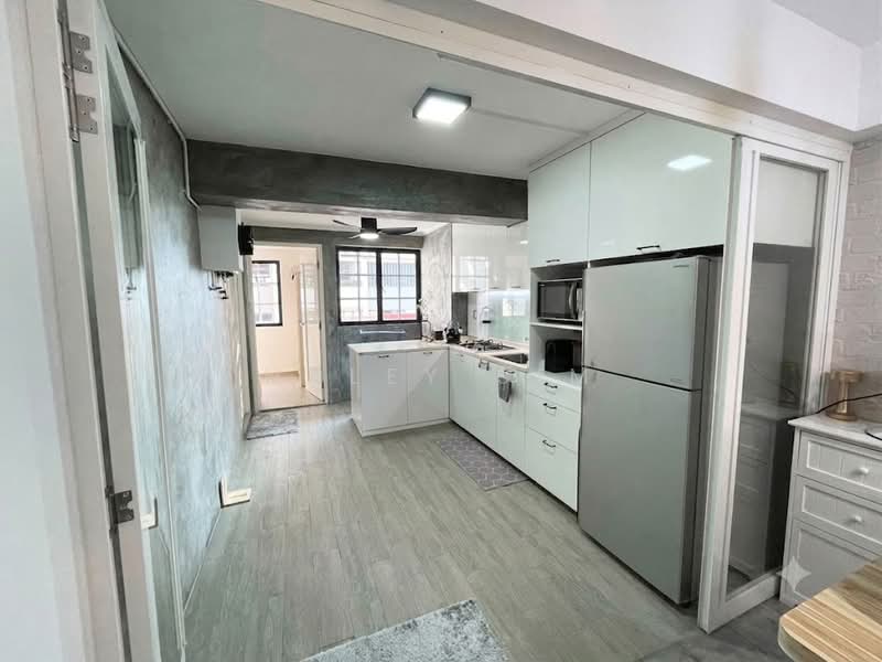 130 Bukit Merah View, 130 Bukit Merah View, 2 Bedrooms, 700 sqft, HDB Flat For Sale, by Haley Sim, 500212559 - Kitchen - PropertyGuru.com.sg
