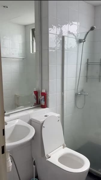 Ever Lodge, 685 Geylang Road, 3 Bedrooms, 1,050 sqft, Apartment For Rent, by Alson Ong, 500212587 - Bathroom - PropertyGuru.com.sg