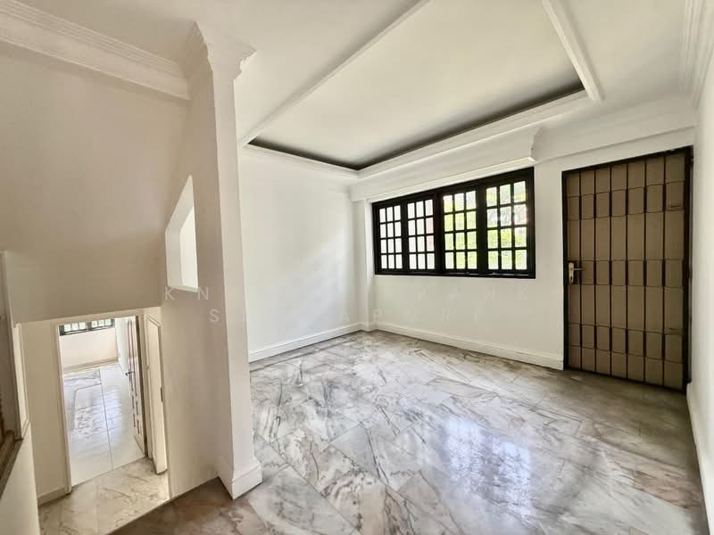 Pandan Valley, 2 Pandan Valley, 4 Bedrooms, 2,562 sqft, Condominium For Sale, by Karen, 500212597 - family area - PropertyGuru.com.sg