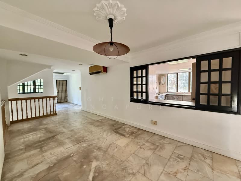 Pandan Valley, 2 Pandan Valley, 4 Bedrooms, 2,562 sqft, Condominium For Sale, by Karen, 500212597 - Dining area - PropertyGuru.com.sg