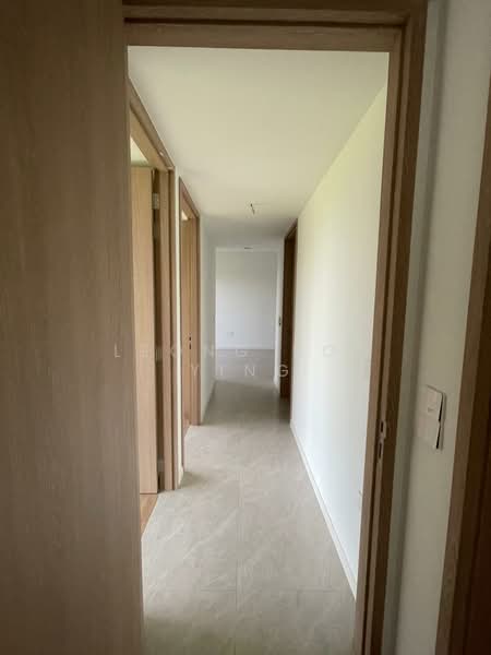 KI Residences At Brookvale, 20 Brookvale Drive, 3 Bedrooms, 980 sqft, Condominium For Sale, by Leong Kok Ying, 500212602 - Corridor - PropertyGuru.com.sg