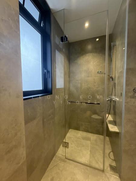 KI Residences At Brookvale, 20 Brookvale Drive, Clementi Park / Upper Bukit Timah, 3 Bedrooms, 980 sqft, Condominium For Sale, by Leong Kok Ying, 500212602 - Bathroom - PropertyGuru.com.sg