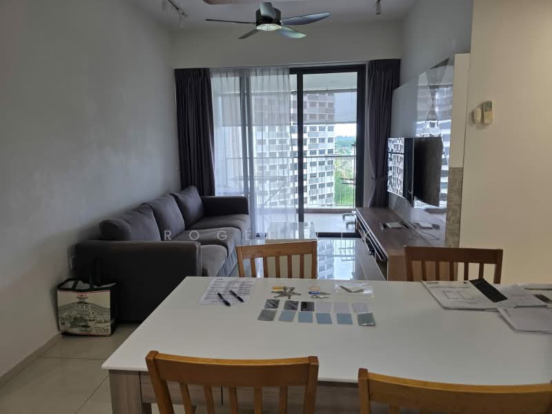 Riverbank at Fernvale, Sengkang West Way/Fernvale, 3 Bedrooms, 1,055 sqft, Condominium For Sale, by Roger TTK, 500212614 - Living Room - PropertyGuru.com.sg