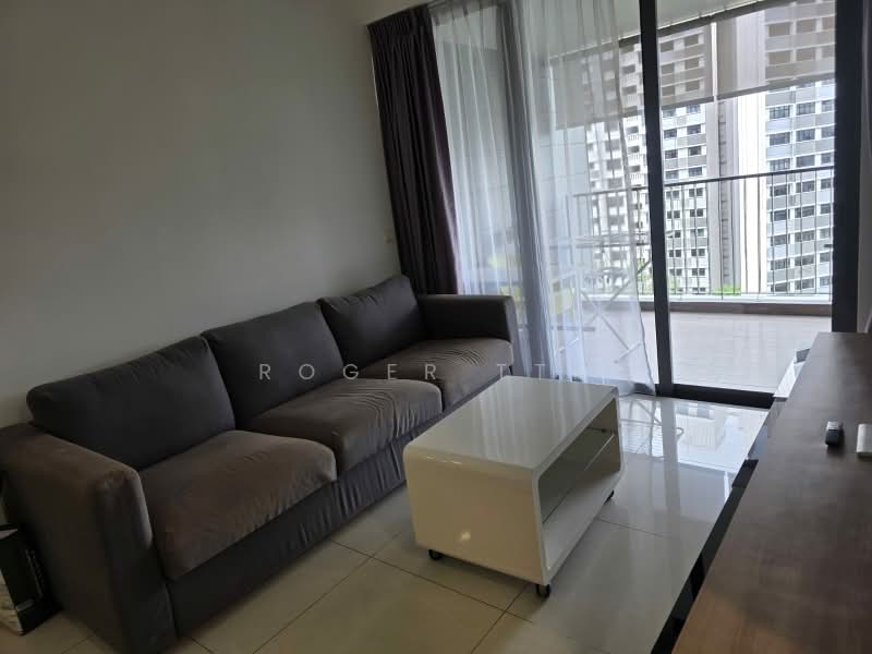 Riverbank at Fernvale, Sengkang West Way/Fernvale, 3 Bedrooms, 1,055 sqft, Condominium For Sale, by Roger TTK, 500212614 - Living Room - PropertyGuru.com.sg