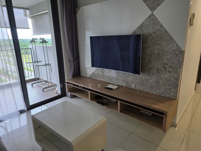 Riverbank at Fernvale, Sengkang West Way/Fernvale, 3 Bedrooms, 1,055 sqft, Condominium For Sale, by Roger TTK, 500212614 - Living Room - PropertyGuru.com.sg
