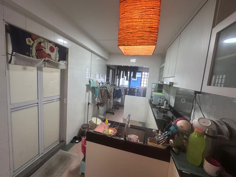 630 Woodlands Ring Road, 630 Woodlands Ring Road, 3 Bedrooms, 1,331 sqft, HDB Flat For Rent, by Stephanie Hong, 500212626 - Kitchen - PropertyGuru.com.sg