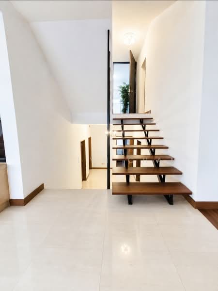 Townhouse Apartments, 139 Cavenagh Road, 6 Bedrooms, 2,906 sqft, Apartment For Sale, by Adelyn Chan, 500212628 - PropertyGuru.com.sg