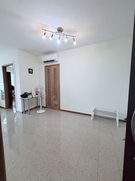Queens, 16 Stirling Road, 2 Bedrooms, 915 sqft, Condominium For Rent, by Anthea Yeo 杨丽娇, 500212634 - Interior - PropertyGuru.com.sg