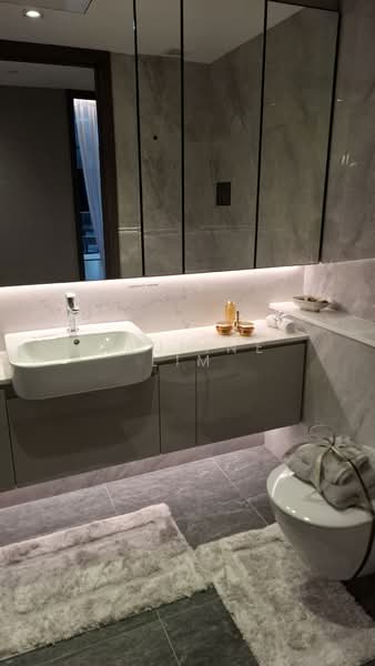 Sophia Meadow, 132 Sophia Road, 3 Bedrooms, 850 sqft, Condominium For Sale, by Pauline Lim, 500212647 - Bathroom - PropertyGuru.com.sg