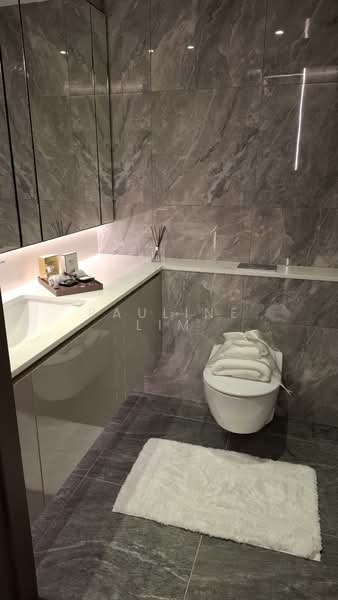 Sophia Meadow, 132 Sophia Road, 3 Bedrooms, 850 sqft, Condominium For Sale, by Pauline Lim, 500212647 - Bathroom - PropertyGuru.com.sg