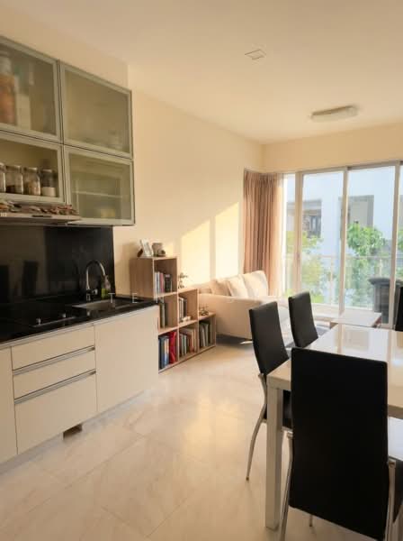 The Mercury, 38 Shanghai Road, 2 Bedrooms, 635 sqft, Condominium For Rent, by Ten Yuyu, 500212654 - Kitchen - PropertyGuru.com.sg