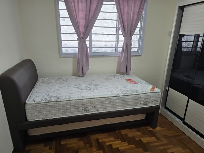 358 Bukit Batok Street 31, 358 Bukit Batok Street 31, Room Rental, 60 sqft, HDB Flat For Rent, by Hilda Tong, 500212658 - Bedroom - PropertyGuru.com.sg