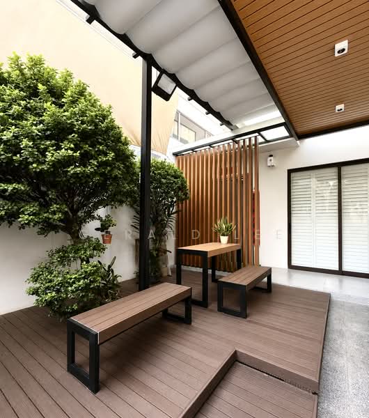 Kerong Walk, Kerong Walk, Kerong Lane, Wak Hassan Place, Wak Hassan Drive, Inggu Road, 8 Bedrooms, 6,800 sqft, Corner Terrace For Sale, by Gerald Lee, 500212675 - Exterior - PropertyGuru.com.sg
