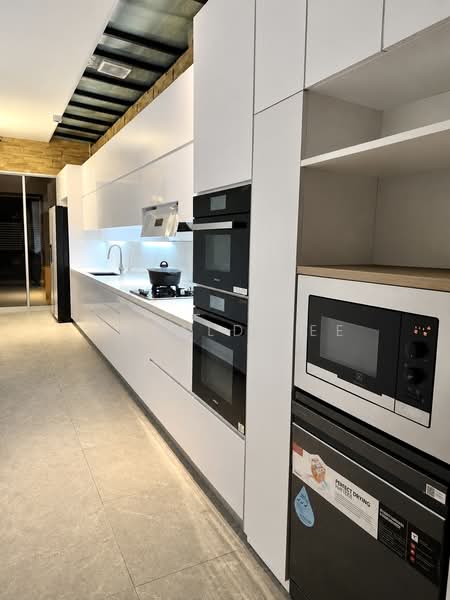 Kerong Walk, Kerong Walk, Kerong Lane, Wak Hassan Place, Wak Hassan Drive, Inggu Road, 8 Bedrooms, 6,800 sqft, Corner Terrace For Sale, by Gerald Lee, 500212675 - Kitchen - PropertyGuru.com.sg