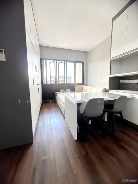 5mins walk to MRT/Mall. Upper floor with lift assess. Roof terrace can fully utilise, , 5 Bedrooms, 2,540 sqft, Condominium For Sale, by Lee Liang Fei, 500212688 - Interior - PropertyGuru.com.sg