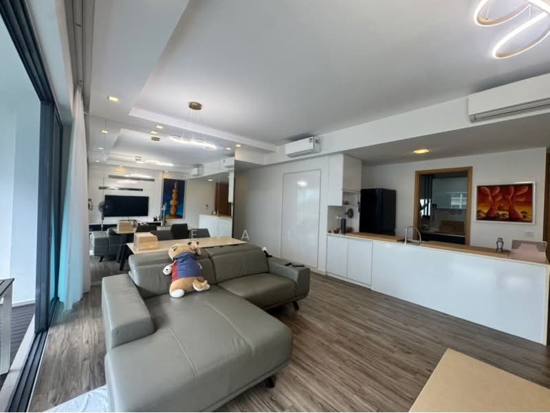 70 Flora Road photo 2
