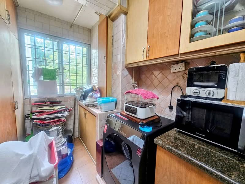 216 Lorong 8 Toa Payoh, 216 Lorong 8 Toa Payoh, 3 Bedrooms, 1,270 sqft, HDB Flat For Sale, by Wayne Joseph Ong 王伟洋, 500212698 - PropertyGuru.com.sg