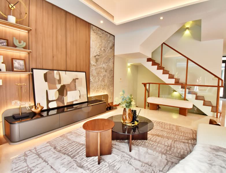 Greenwood Mews, 271 Greenwood Avenue, 5 Bedrooms, 3,100 sqft, Cluster House For Sale, by Seah Siew Yong, 500212704 - Living Room - PropertyGuru.com.sg