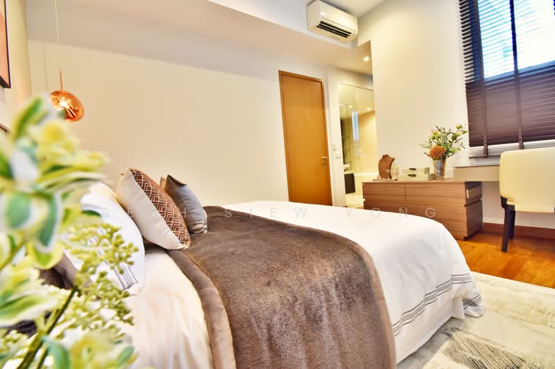 Greenwood Mews, 271 Greenwood Avenue, 5 Bedrooms, 3,100 sqft, Cluster House For Sale, by Seah Siew Yong, 500212704 - Bedroom - PropertyGuru.com.sg