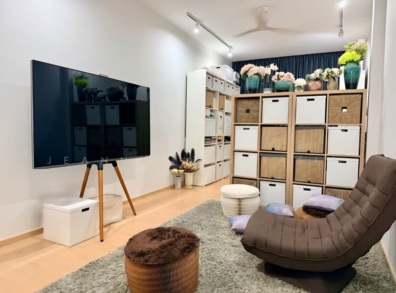 Modern 1.5 Storey Corner-T @ Serangoon Garden, Huntingdon,Cowdray Ave, Bridport, Tavistock Mrt, Serangoon Garden,  Huddington, Cowdray, 3 Bedrooms, 2,300 sqft, Corner Terrace For Sale, by Jeannie Anastasia Koe 高晶晶, 500212711 - Living Room - PropertyGuru.com.sg