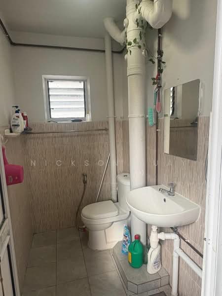 Common Room available for rent in Bukit Batok area, 053, , Room Rental, 120 sqft, HDB Flat For Rent, by Nickson Guay, 500212716 - Bathroom - PropertyGuru.com.sg
