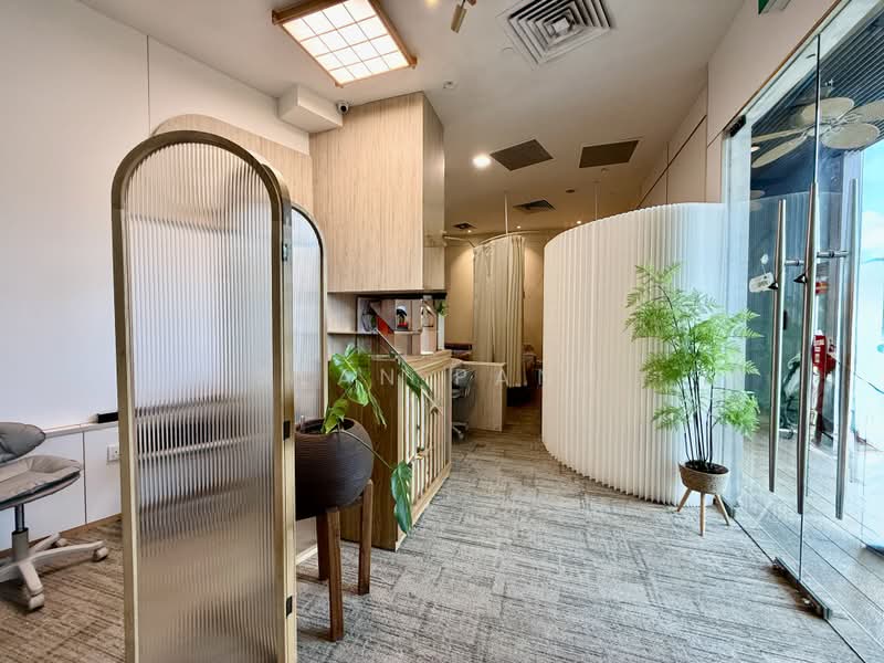 ☎️Rare Services Space @ Serangoon Garden | Prime Location | Ample Natural Light, , 431 sqft, Other Retail For Rent, by Sean Pang, 500212720 - Interior - CommercialGuru.com.sg