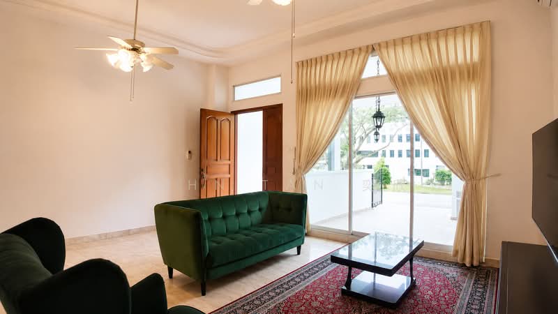 Pinewood Terrace, Pinewood Grove, 5 Bedrooms, 4,000 sqft, Terraced House For Sale, by John Tan 奕欣, 500212748 - Living Room - PropertyGuru.com.sg