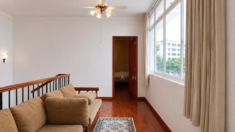 Pinewood Terrace, Pinewood Grove, 5 Bedrooms, 4,000 sqft, Terraced House For Sale, by John Tan 奕欣, 500212748 - Living Room - PropertyGuru.com.sg