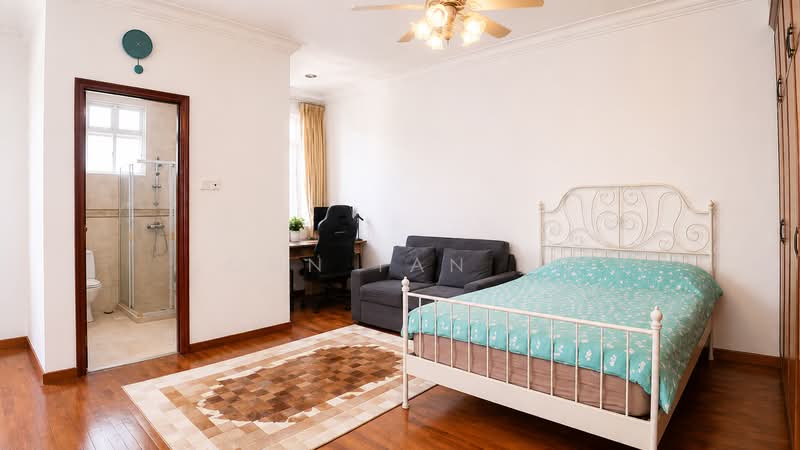 Pinewood Terrace, Pinewood Grove, 5 Bedrooms, 4,000 sqft, Terraced House For Sale, by John Tan 奕欣, 500212748 - Bedroom - PropertyGuru.com.sg
