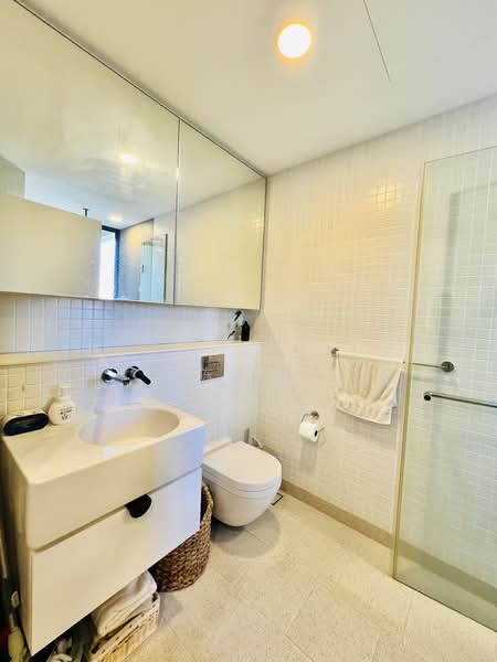 Jui Residences, 1177 Serangoon Road, 3 Bedrooms, 947 sqft, Condominium For Sale, by Stephanie Tan 陈爱丽, 500212754 - Bathroom - PropertyGuru.com.sg