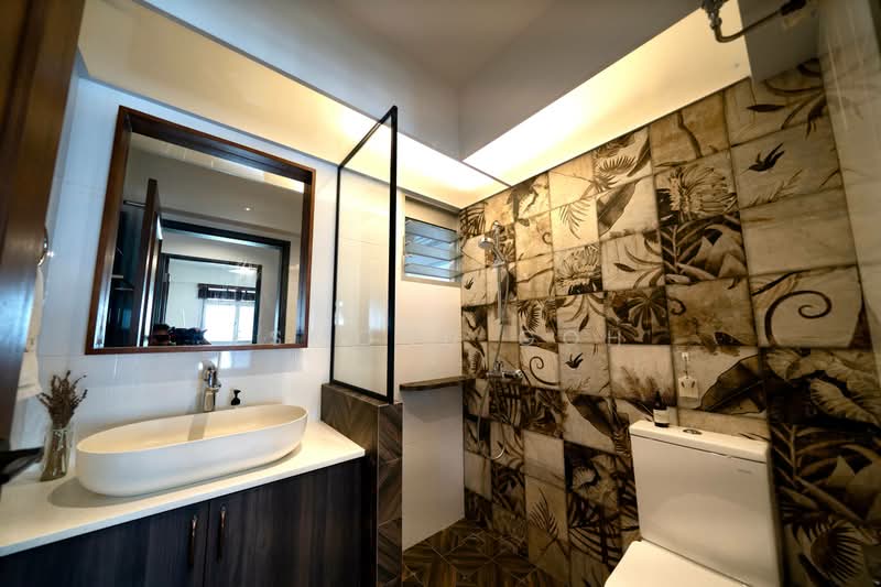 222A Bedok North Drive, 222A Bedok North Drive, 3 Bedrooms, 990 sqft, HDB Flat For Sale, by Esmond Goh, 500212755 - Bathroom - PropertyGuru.com.sg
