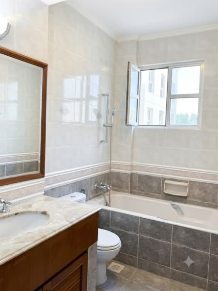 Cedarwood Grove, , 6 Bedrooms, 6,652 sqft, Bungalow House For Rent, by Chloe Lim, 500212780 - Bathroom - PropertyGuru.com.sg