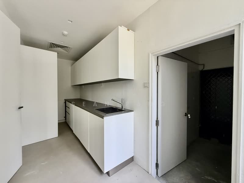 ☎️Wellness Space @ Prime Raffles Place | Near MRT Entrance | Rarely Available, , 4,270 sqft, Other Retail For Rent, by Sean Pang, 500212797 - Kitchen - CommercialGuru.com.sg