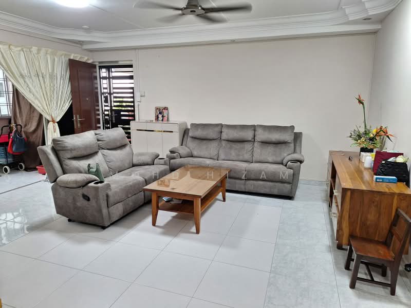 160 Yung Ping Road, 160 Yung Ping Road, 4 Bedrooms, 1,593 sqft, HDB Flat For Sale, by Mohd Hizam, 500212821 - Living Room - PropertyGuru.com.sg