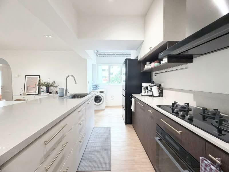 604 Senja Road, 604 Senja Road, 3 Bedrooms, 1,065 sqft, HDB Flat For Sale, by Thomas Chua, 500212824 - Kitchen - PropertyGuru.com.sg