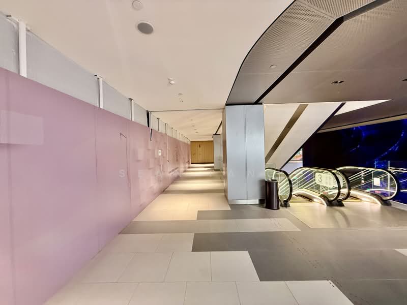 ☎️Large Floor Plate F&B Space @ Dhoby Ghaut Vicinity | Excellent Visibility, , 6,044 sqft, Food & Beverage For Rent, by Sean Pang, 500212840 - Corridor - CommercialGuru.com.sg