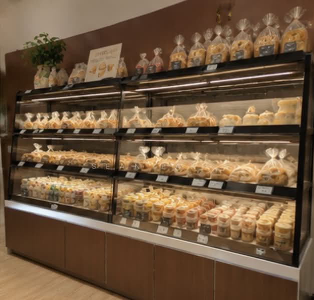 ☎️L1 Shop/Bakery/F&B Takeaway Space at Kovan/Upper Serangoon Vicinity, , 527 sqft, Food & Beverage For Rent, by Sean Pang, 500212844 - Interior - CommercialGuru.com.sg