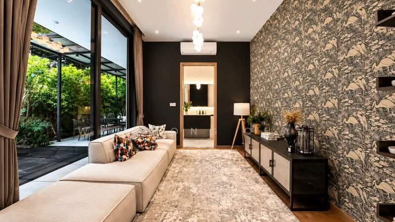 ⭐⭐⭐LANDED7772@TRILOGY@FERNHILL Brand New Semi-Detached Walk to MRT (D10) 6rm, Tanglin / Holland / Bukit Timah, 6 Bedrooms, 7,441 sqft, Semi-Detached House For Sale, by WeeThong Chai, 500212849 - Living Room - PropertyGuru.com.sg