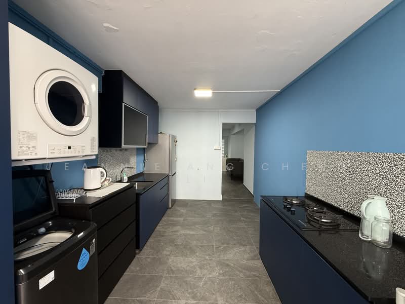 202 Bedok North Street 1, 202 Bedok North Street 1, 2 Bedrooms, 883 sqft, HDB Flat For Sale, by Jeannie Ang Cheng Li, 500212870 - Kitchen - PropertyGuru.com.sg