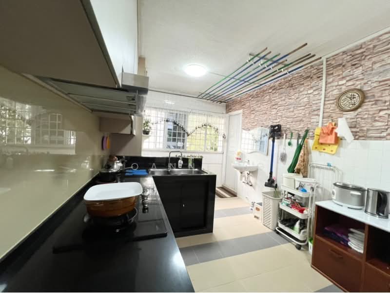 145 Bukit Batok Street 11, 145 Bukit Batok Street 11, 3 Bedrooms, 1,001 sqft, HDB Flat For Sale, by Joanne Ng, 500212872 - PropertyGuru.com.sg