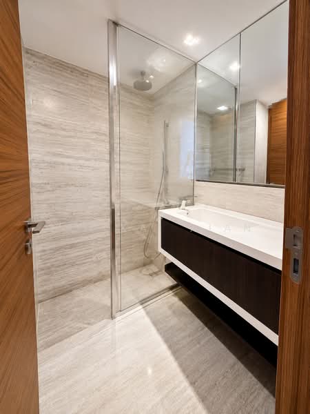 Altez, 16 Enggor Street, 2 Bedrooms, 1,109 sqft, Condominium For Sale, by Lim Kai Xian, 500212885 - Bathroom - PropertyGuru.com.sg