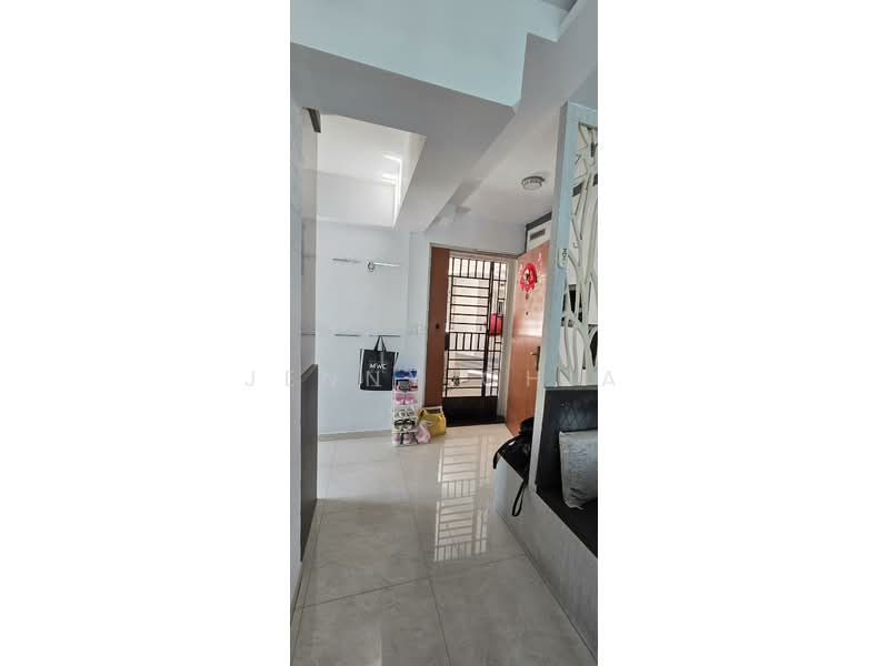 467A Fernvale Link, 467A Fernvale Link, 2 Bedrooms, 731 sqft, HDB Flat For Sale, by Jenny Chia, 500212889 - Entrance - PropertyGuru.com.sg