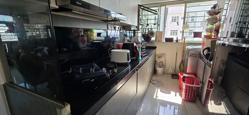 467A Fernvale Link, 467A Fernvale Link, 2 Bedrooms, 731 sqft, HDB Flat For Sale, by Jenny Chia, 500212889 - Kitchen - PropertyGuru.com.sg