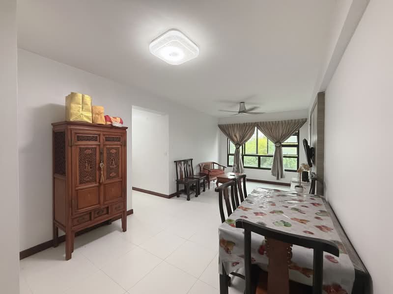 333C Yishun Street 31, 333C Yishun Street 31, 3 Bedrooms, 990 sqft, HDB Flat For Sale, by Remy R, 500212891 - Living Room - PropertyGuru.com.sg