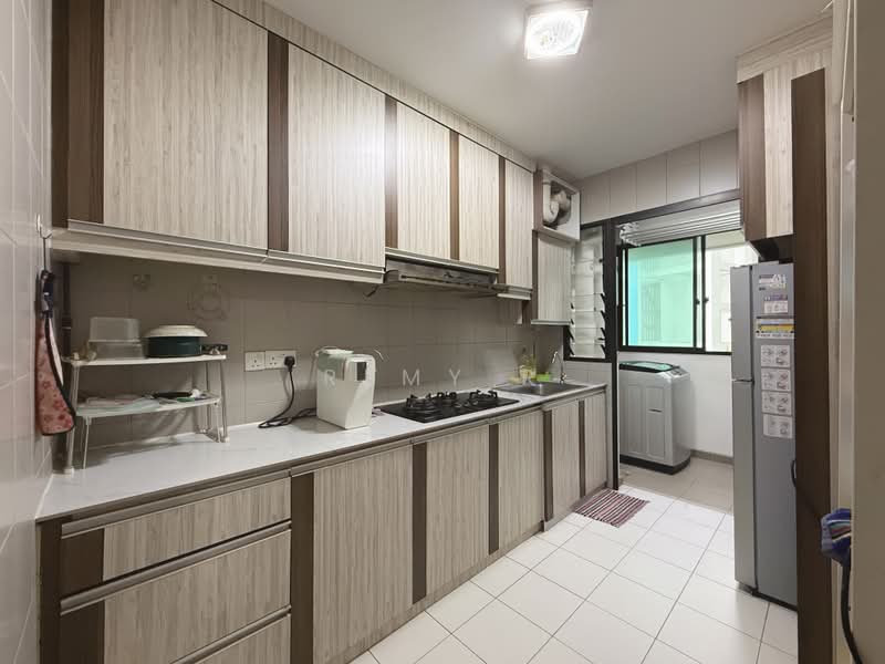 333C Yishun Street 31, 333C Yishun Street 31, 3 Bedrooms, 990 sqft, HDB Flat For Sale, by Remy R, 500212891 - Kitchen - PropertyGuru.com.sg