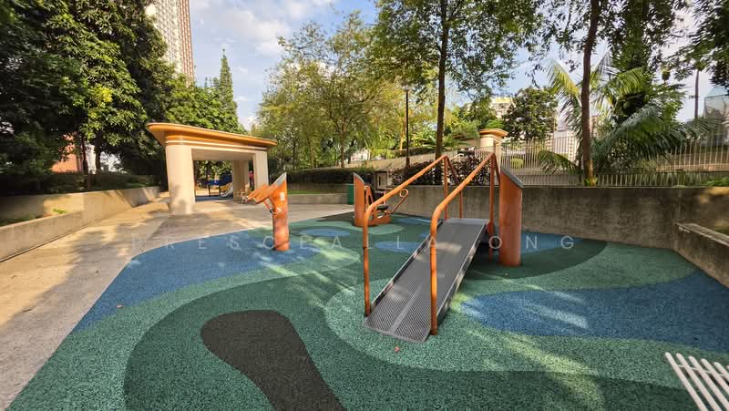 194B Bukit Batok West Avenue 6, 194B Bukit Batok West Avenue 6, 3 Bedrooms, 1,238 sqft, HDB Flat For Sale, by Prescealla Ong, 500212901 - Exterior - PropertyGuru.com.sg